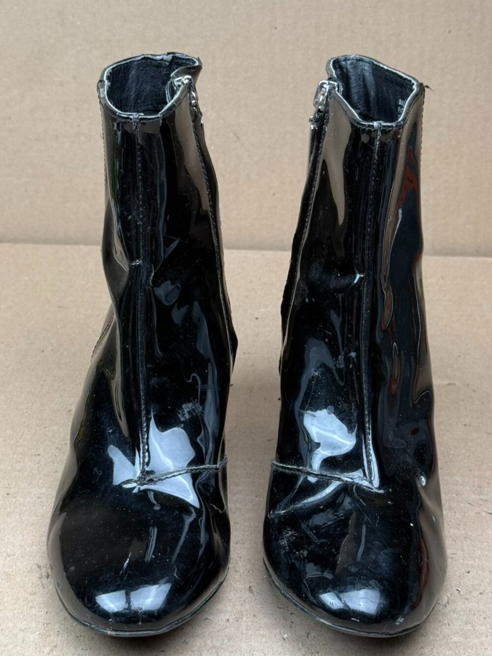 Urban Outfitters Women's Black Patent Ankle Boots Block Heel US 8 Damaged